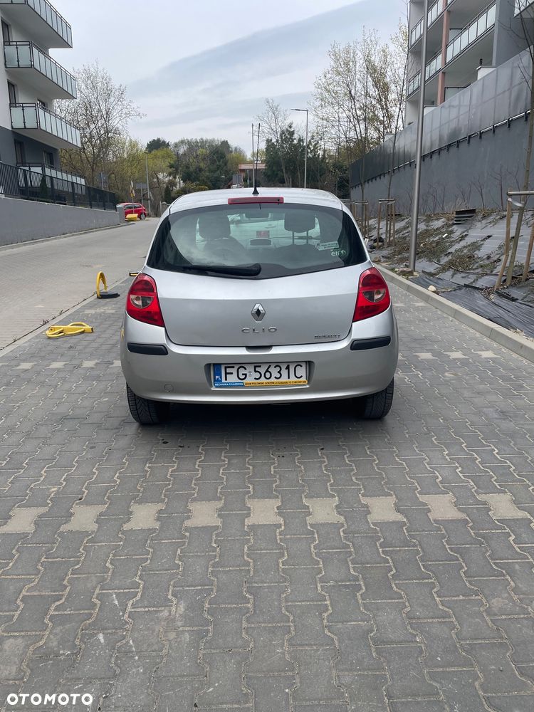 Renault Clio - 4