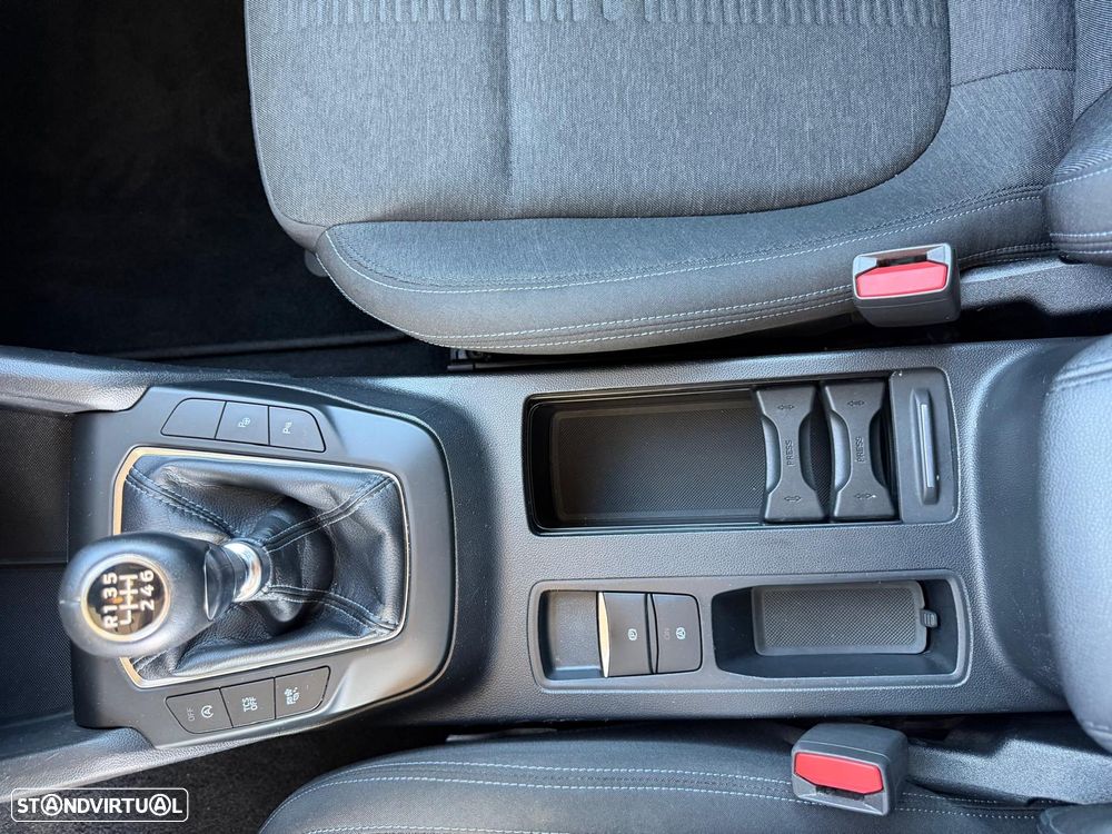 Ford Focus 1.5 TDCi EcoBlue Active X - 14