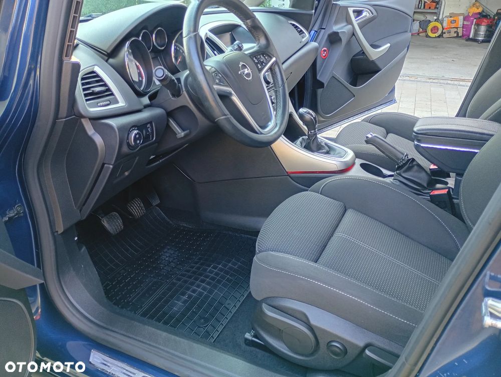 Opel Astra 1.4 Turbo Design Edition - 17