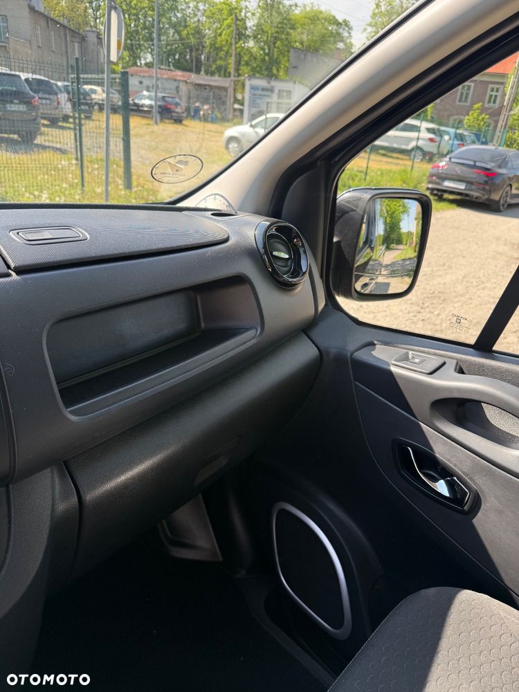 Opel Vivaro - 13