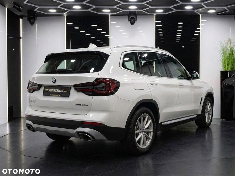 BMW X3 xDrive30e Luxury Line - 5