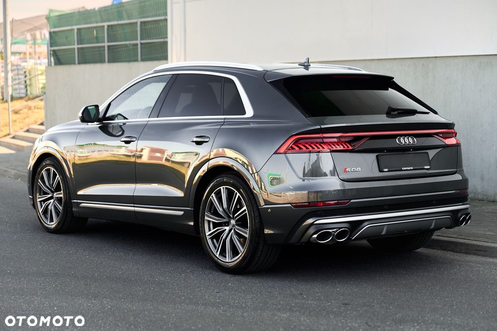 Audi SQ8 - 10