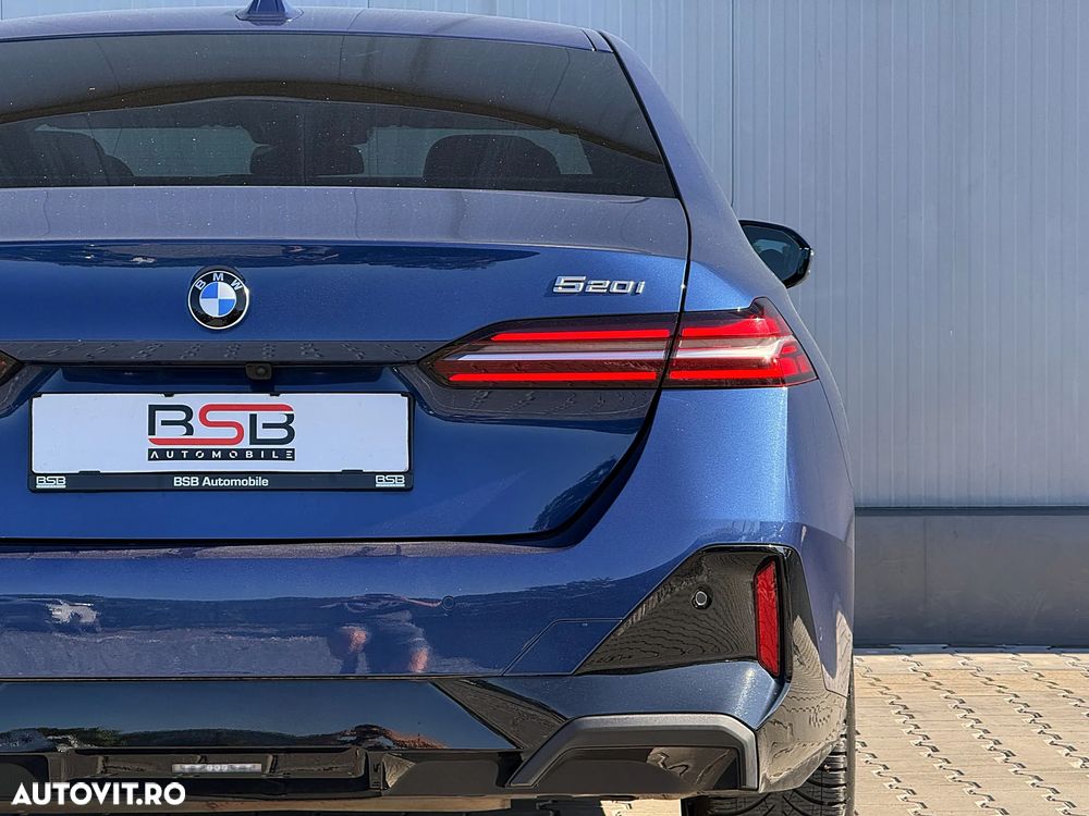 BMW Seria 5 520i AT MHEV - 40