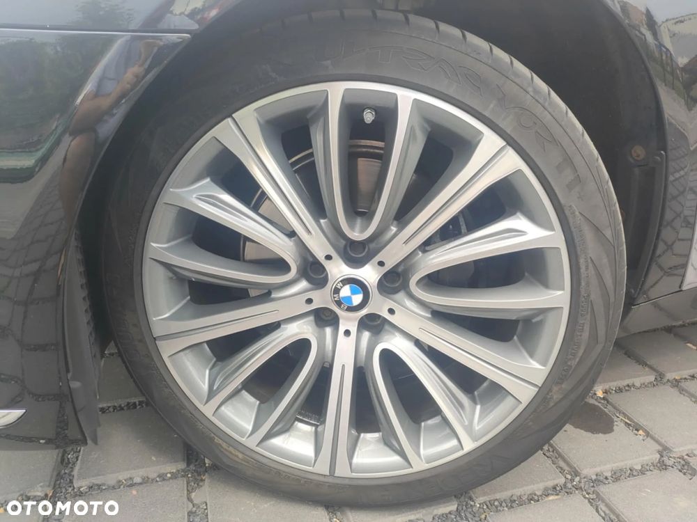 BMW Seria 7 730d xDrive - 21