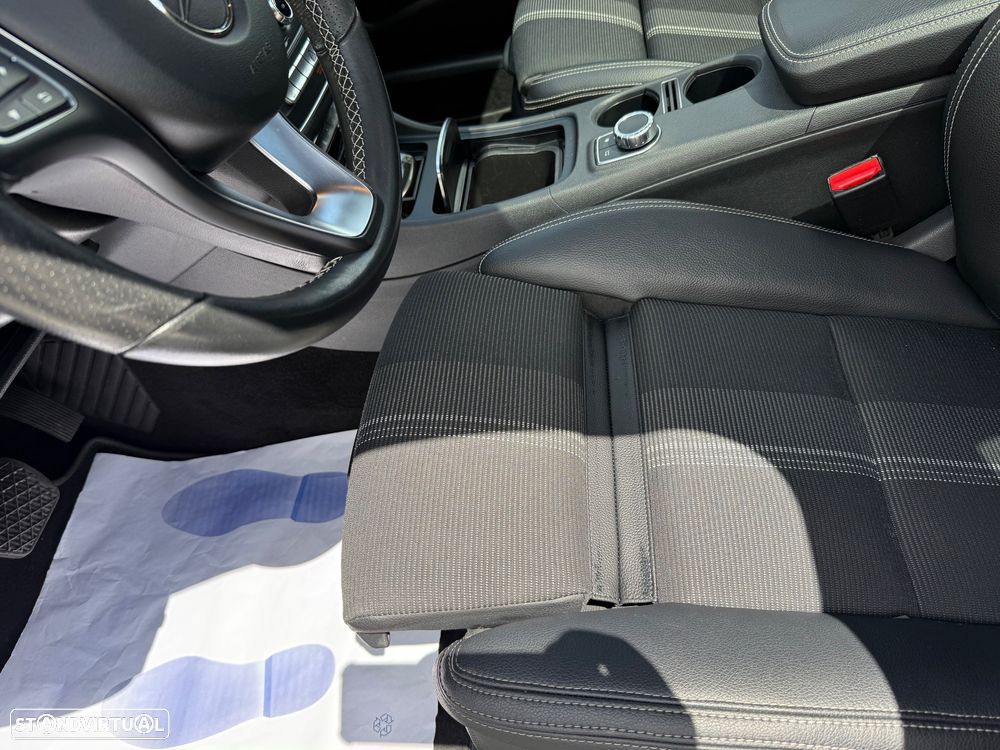 Mercedes-Benz CLA 200 d Shooting Brake AMG Line Aut. - 29