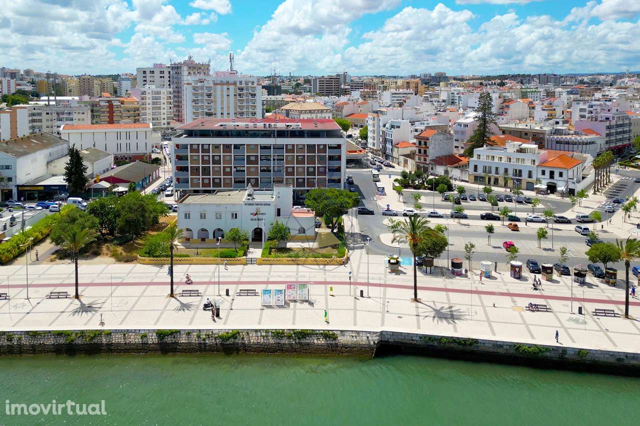 Projeto Aparthotel  de luxo com 23 apartamentos  piscina e bar, locali - Grande imagem: 2/19