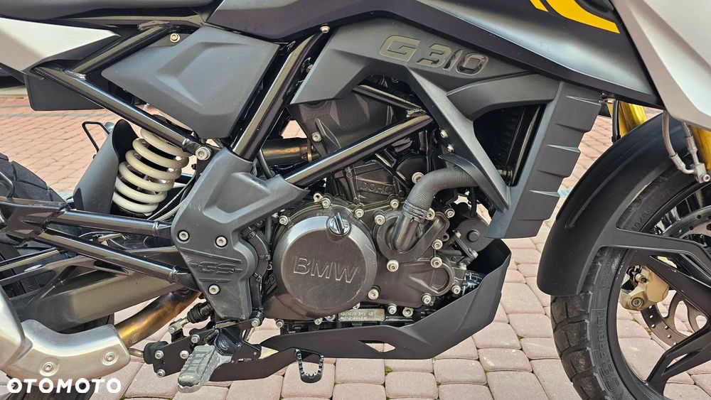 BMW G - 26