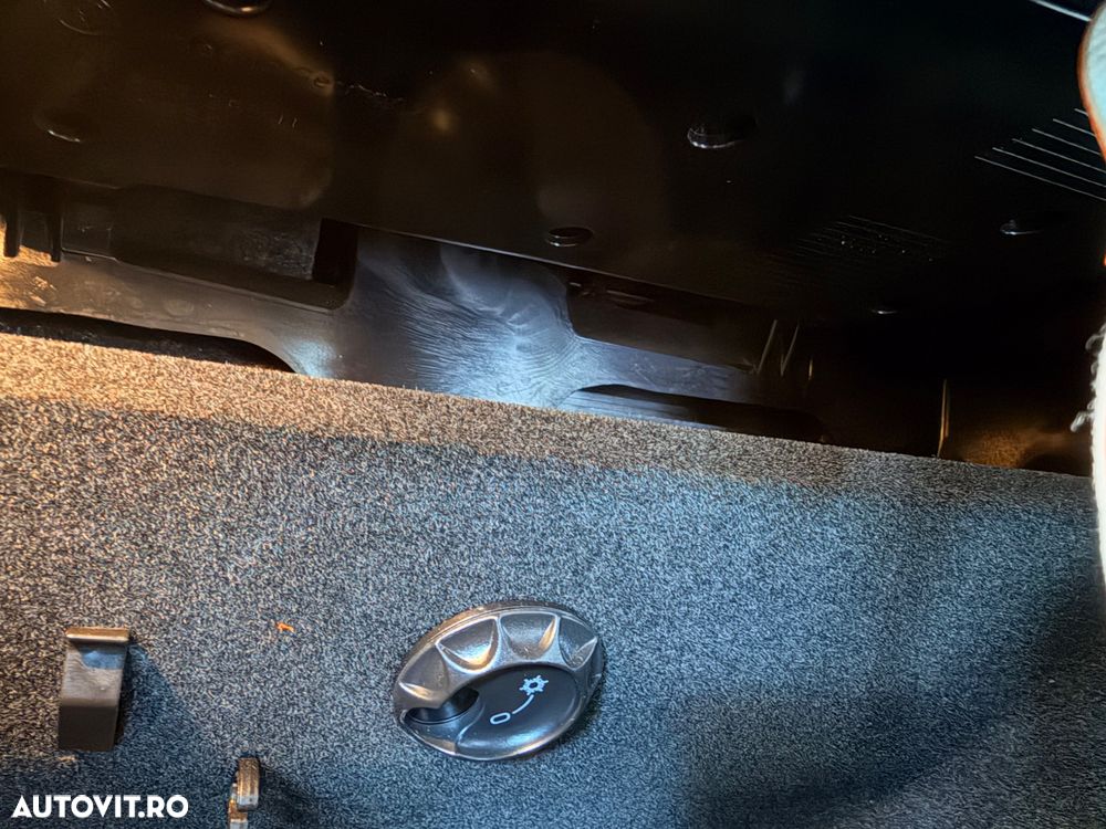 Volkswagen Passat Variant 1.4 TSI Comfortline - 25