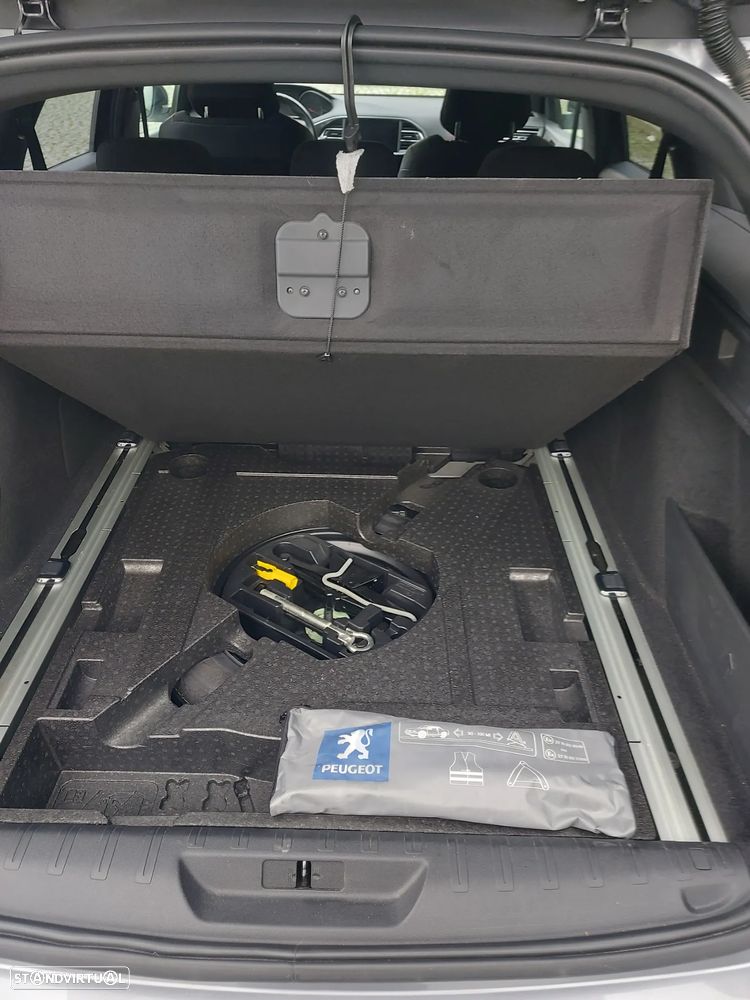 Peugeot 308 SW 1.6 BlueHDi GT Line - 31