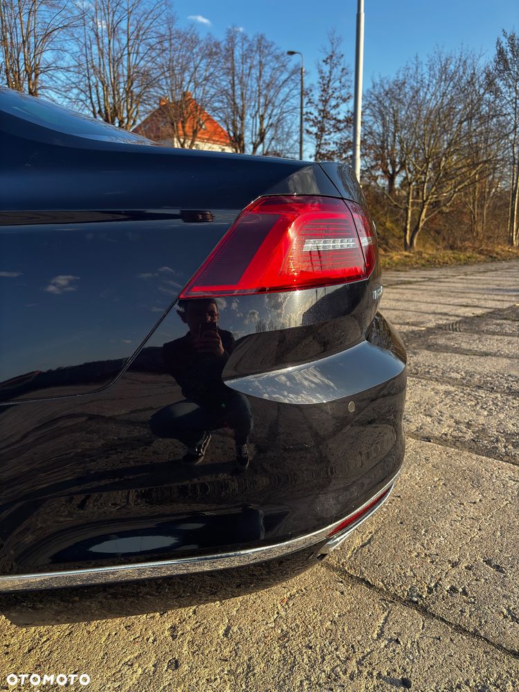 Volkswagen Passat - 15