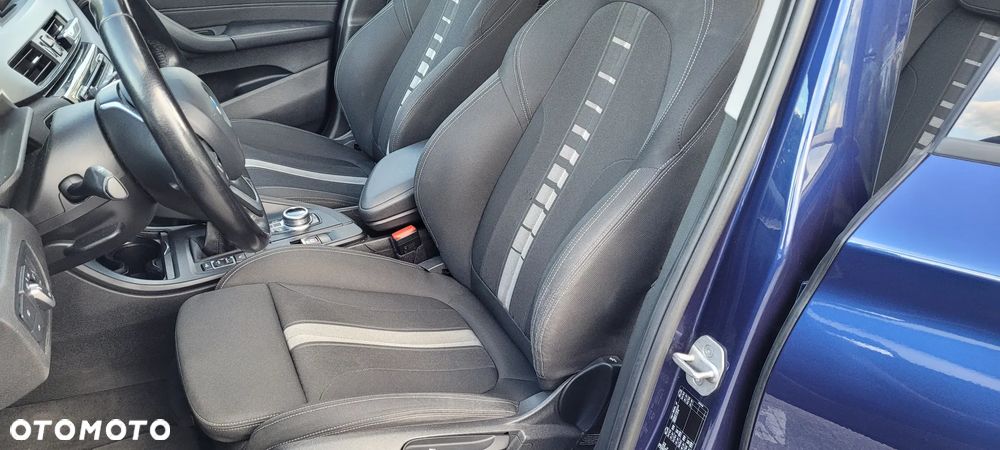 BMW X1 sDrive18d xLine - 26