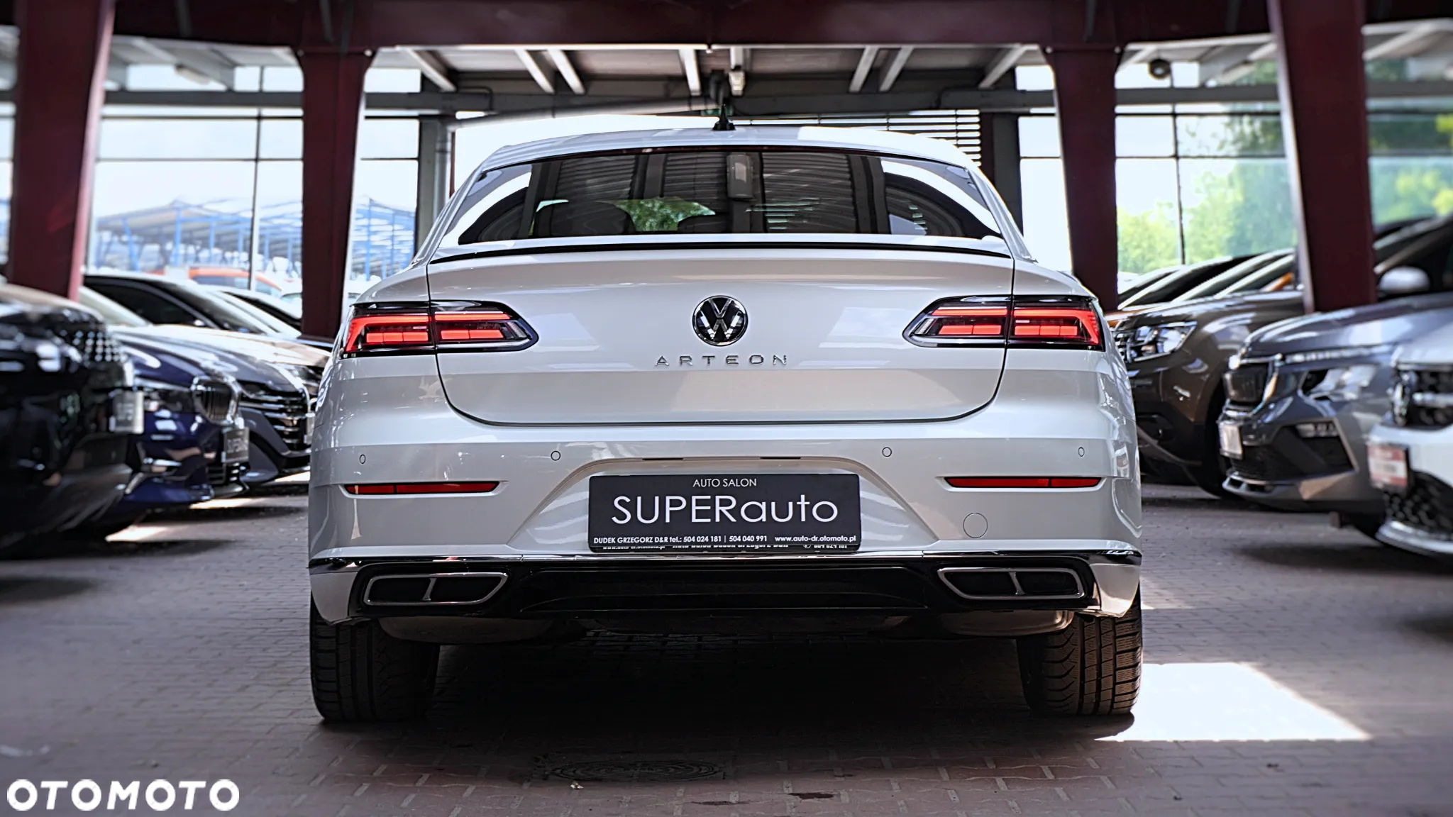 Volkswagen Arteon 2.0 TSI R-Line DSG - 11