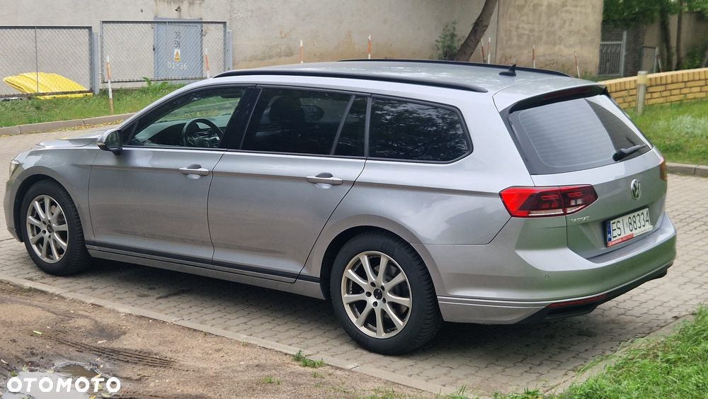Volkswagen Passat - 2