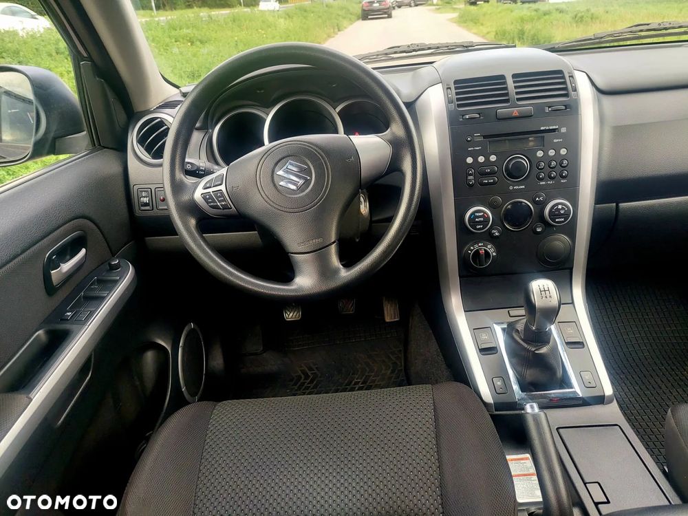 Suzuki Grand Vitara 2.0 Comfort - 5