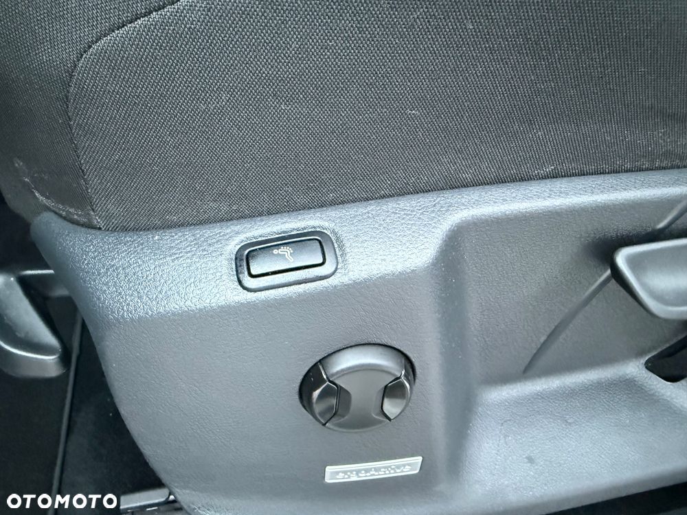 Volkswagen Touran 1.6 TDI SCR BlueMotion Technology Comfortline - 11