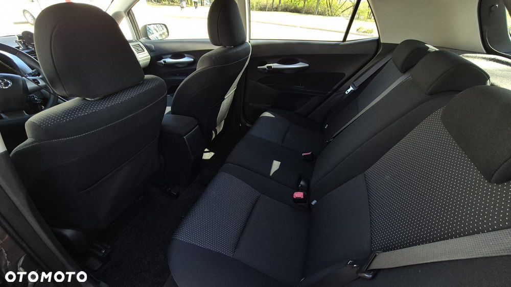 Toyota Auris 1.6 Edition - 12