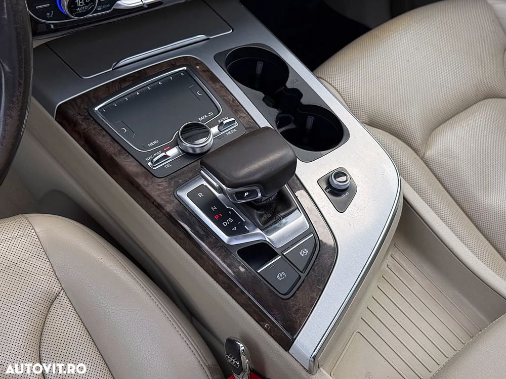 Audi Q7 3.0 TDI Quattro Tiptronic - 12