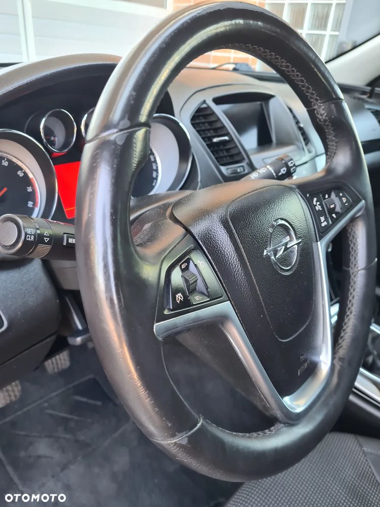 Opel Insignia 1.8 - 11