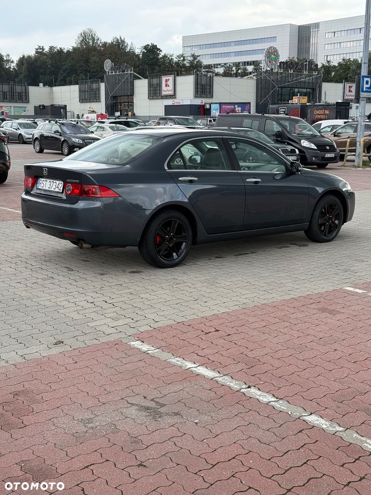 Honda Accord 2.0 Comfort - 4