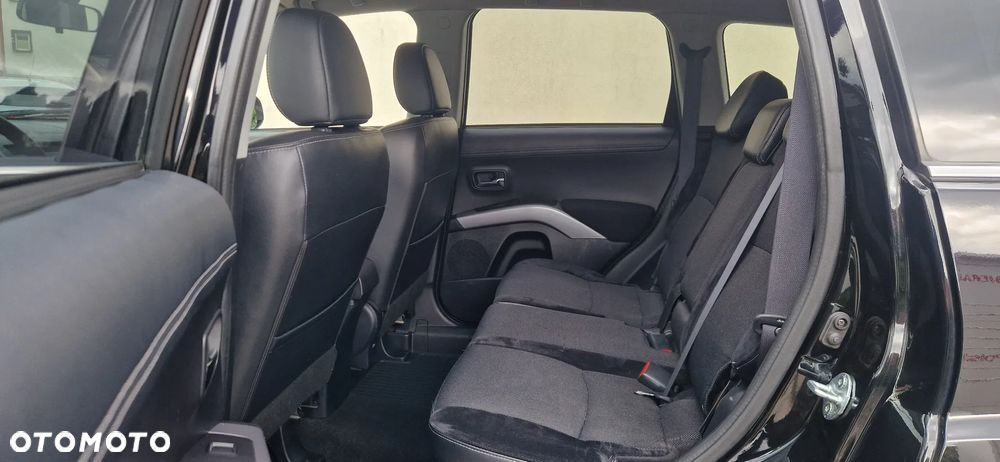 Mitsubishi Outlander 2.0 Intense + 2WD EU5 - 7