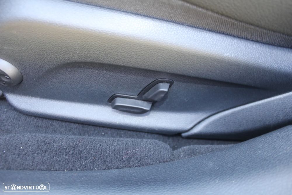 Mercedes-Benz E 300 de AMG Line - 23