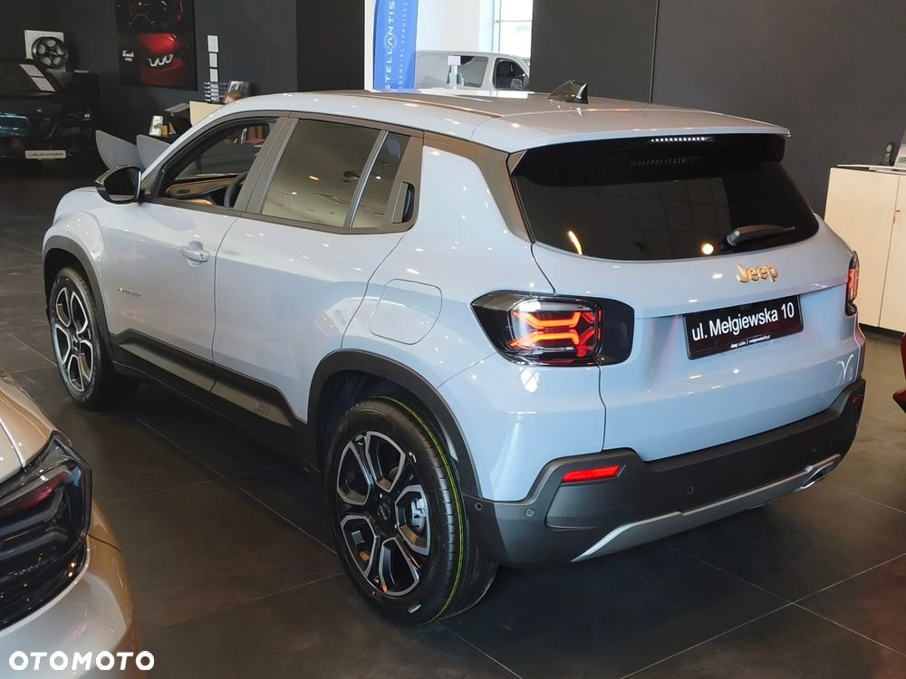 Jeep Avenger 1.2 T3 mHEV Summit FWD eDCT6 - 9