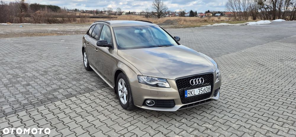 Audi A4 Avant - 13