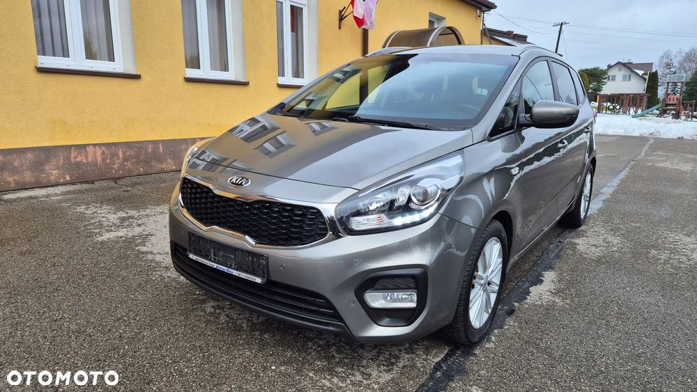 Kia Carens 1.6 GDI Dream Team Edition - 3