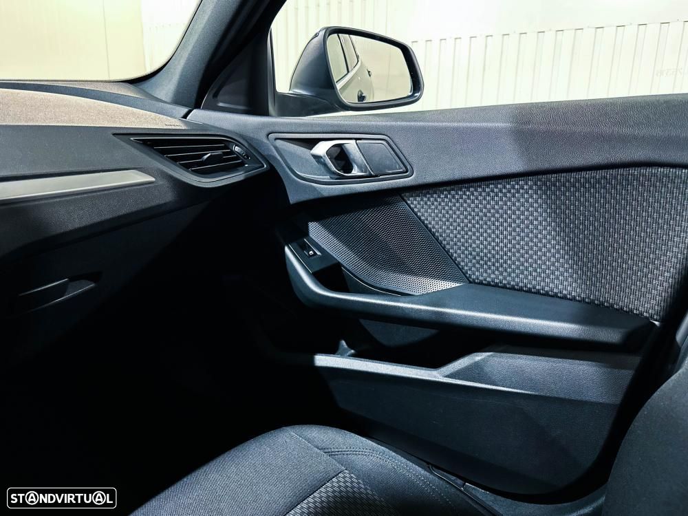 BMW 116 i Aut. Sport Line - 24