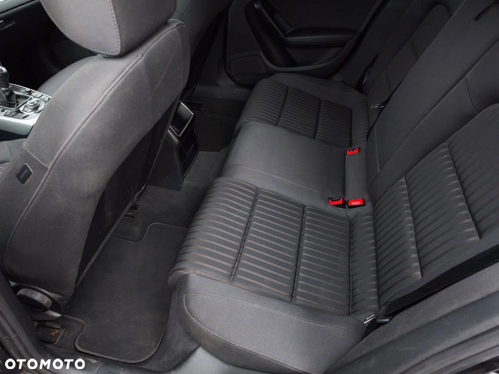 Audi A4 Avant 2.0 TDI - 8