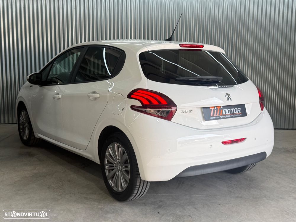 Peugeot 208 1.5 BlueHDi Signature - 5