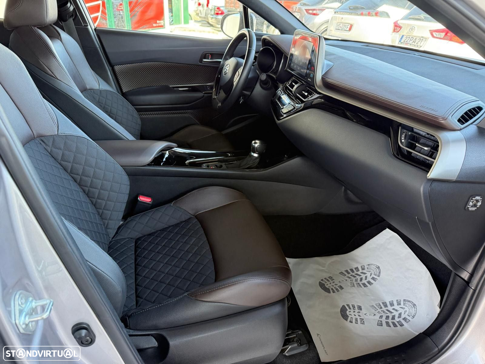 Toyota C-HR 1.8 Hybrid Exclusive+P.Luxury - 22