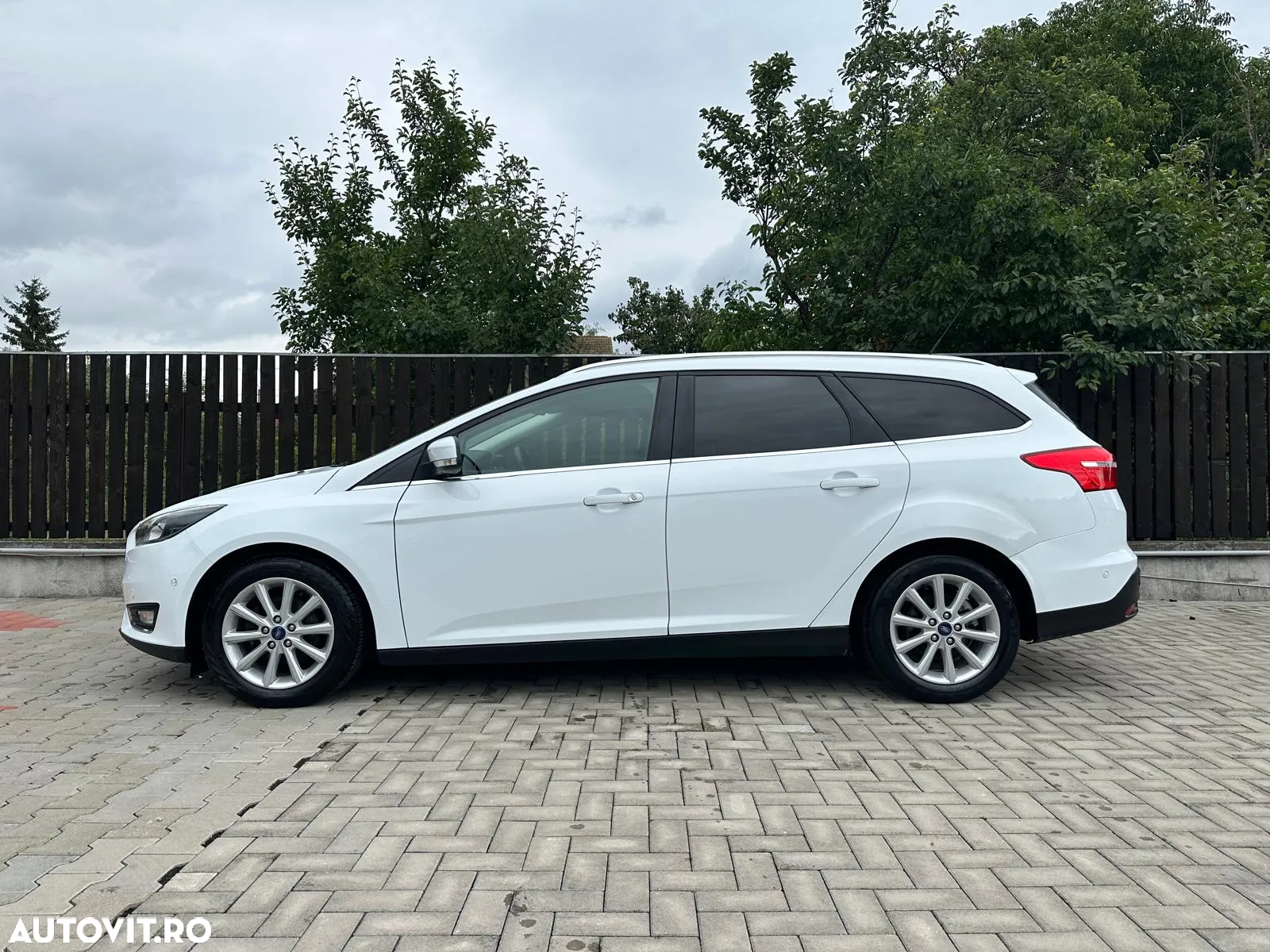 Ford Focus 1.5 EcoBlue Start-Stopp-System TITANIUM X - 12