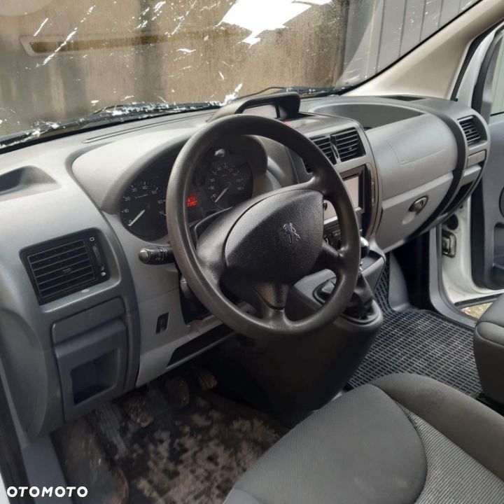 Peugeot Expert - 13