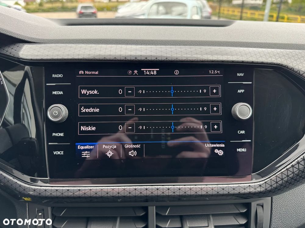 Volkswagen T-Cross - 24