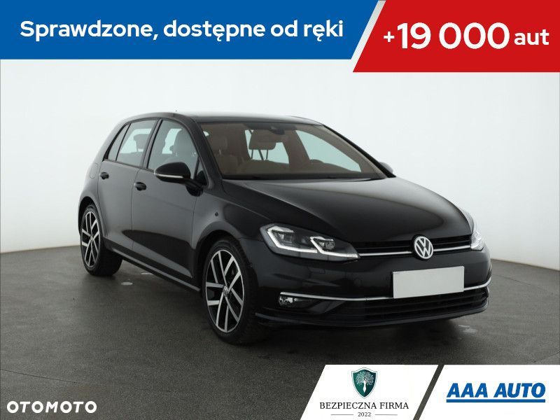 Volkswagen Golf - 1