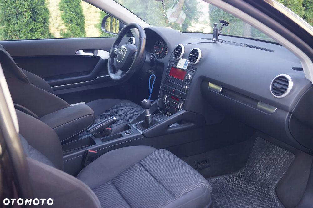 Audi A3 3-drzwiowe 2.0 TDI Attraction - 19