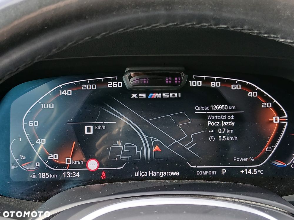 BMW X5 M50i - 24