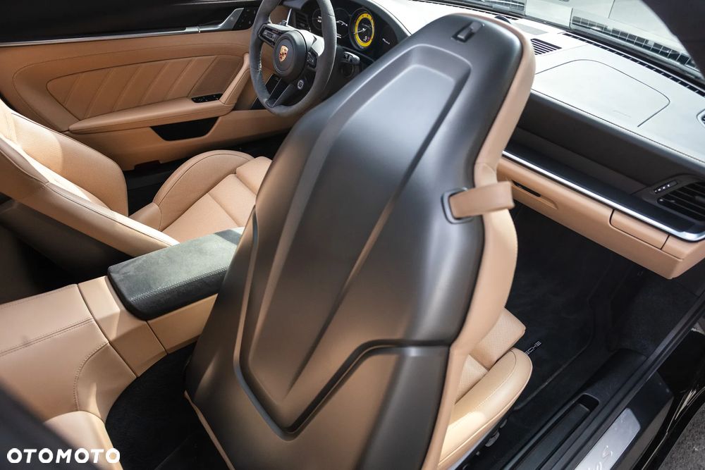 Porsche 911 Turbo S - 31