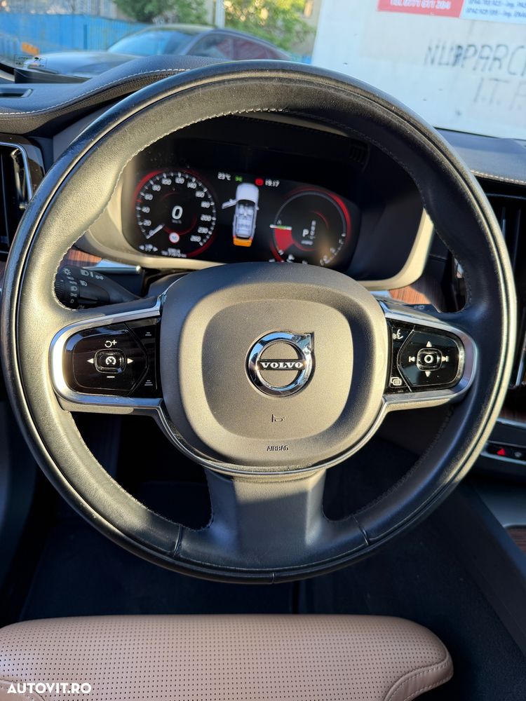 Volvo XC 60 B6 MHEV AT8 AWD Inscription - 16