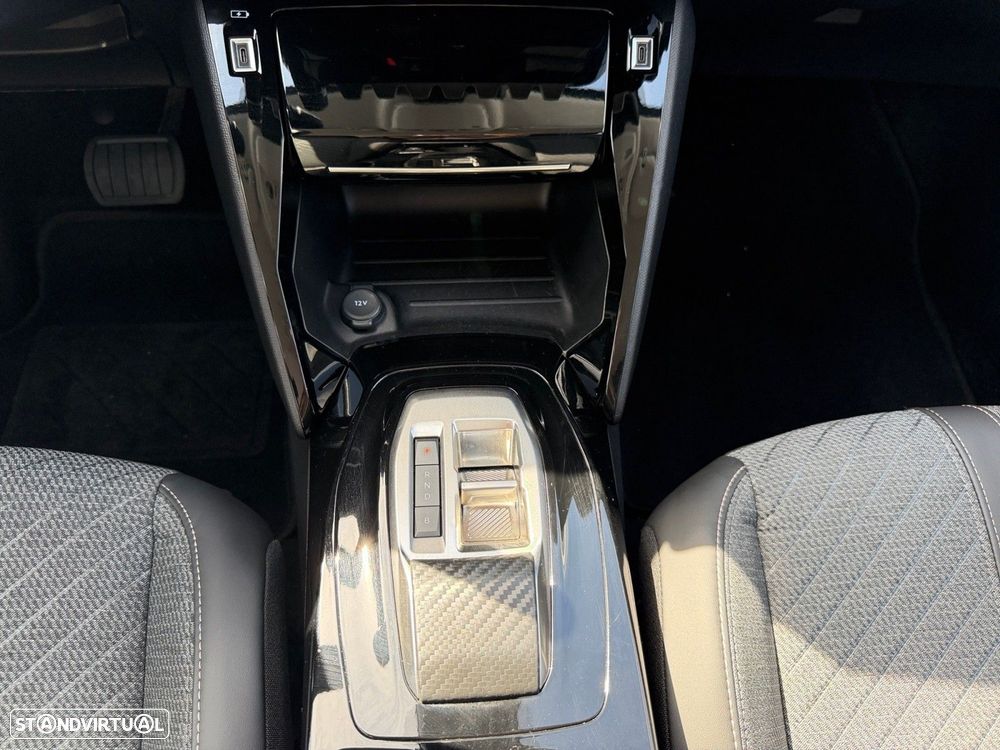 Peugeot e-208 50 kWh Allure - 11