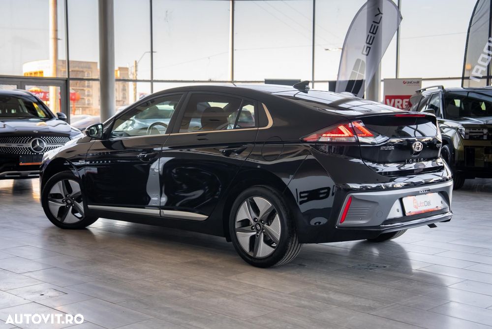 Hyundai IONIQ 1.6 GDI Premium - 6