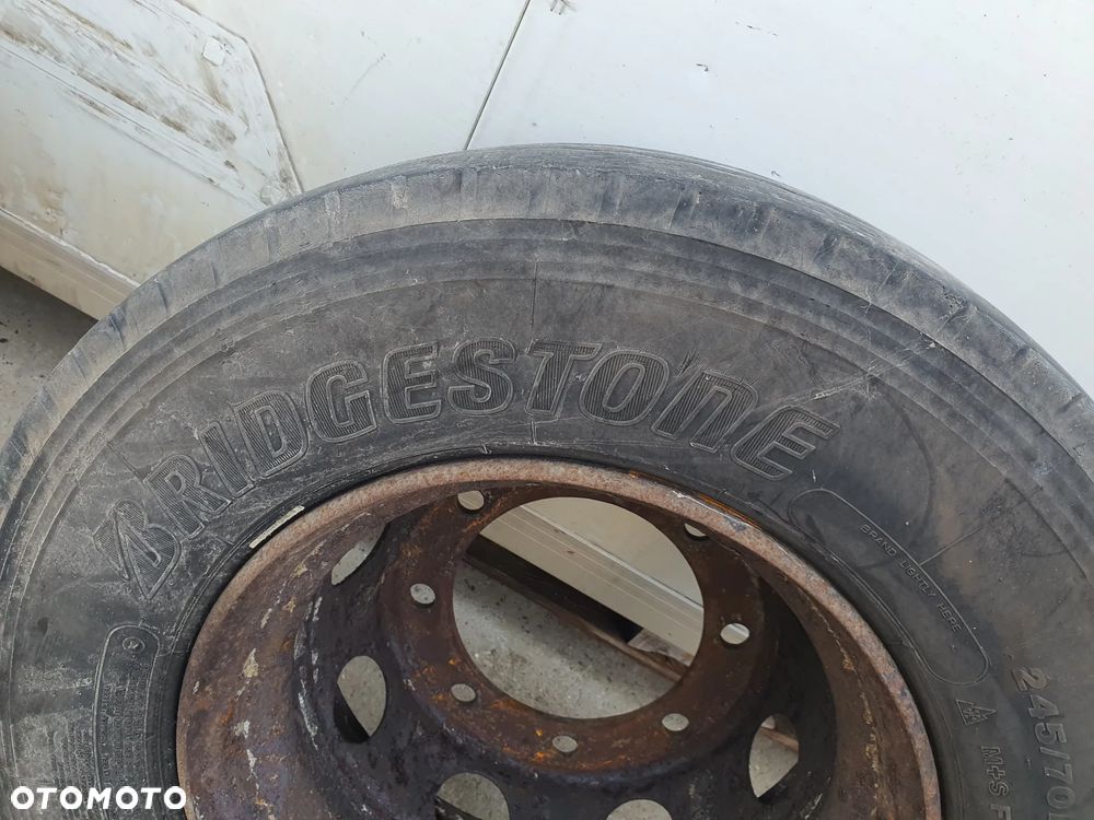 FELGA 17.5 OPONA BRIDGESTONE R-TRAILER  245/70R17.5    IVECO EUROCARGO - 16