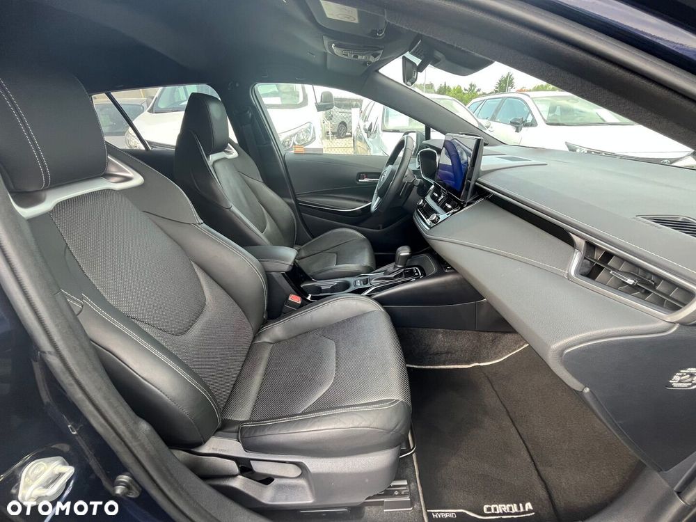 Toyota Corolla - 35