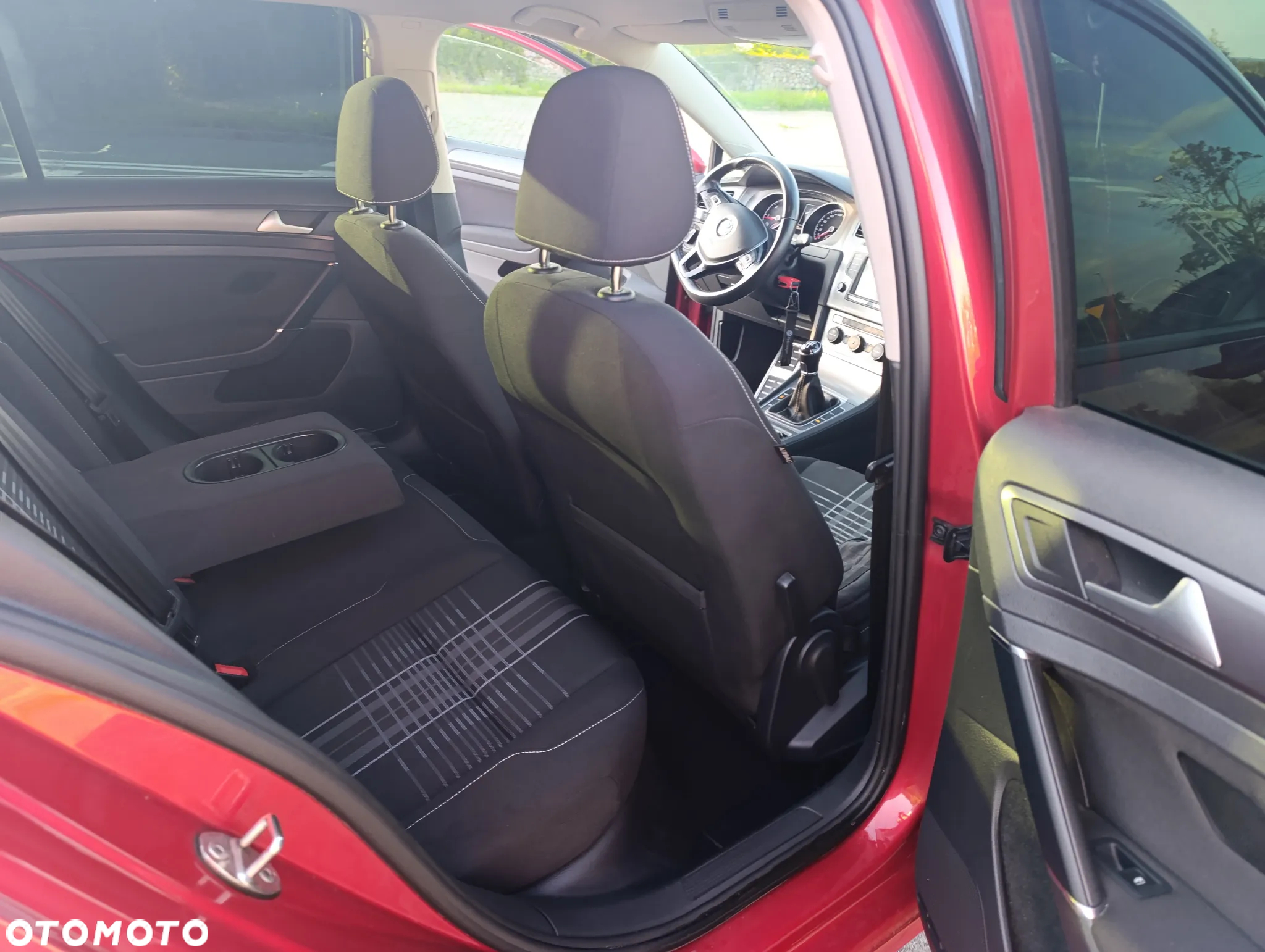 Volkswagen Golf VII 1.6 TDI BMT Comfortline - 19