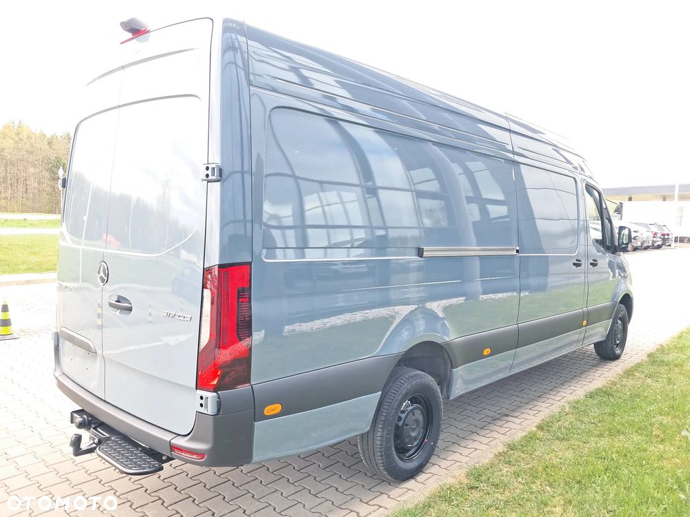 Mercedes-Benz Sprinter 317 CDI Furgon PRO długi 4325 mm L3H2 - 8