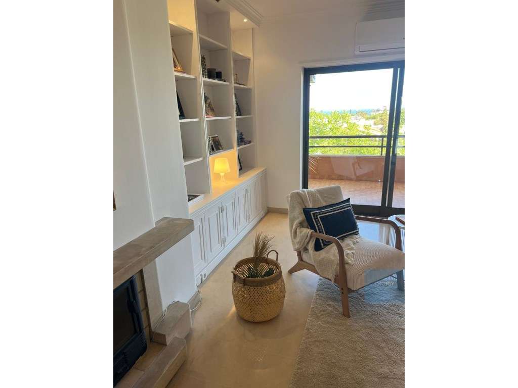 Apartamento T2 com Vista Mar em Cascais - Grande imagem: 4/25