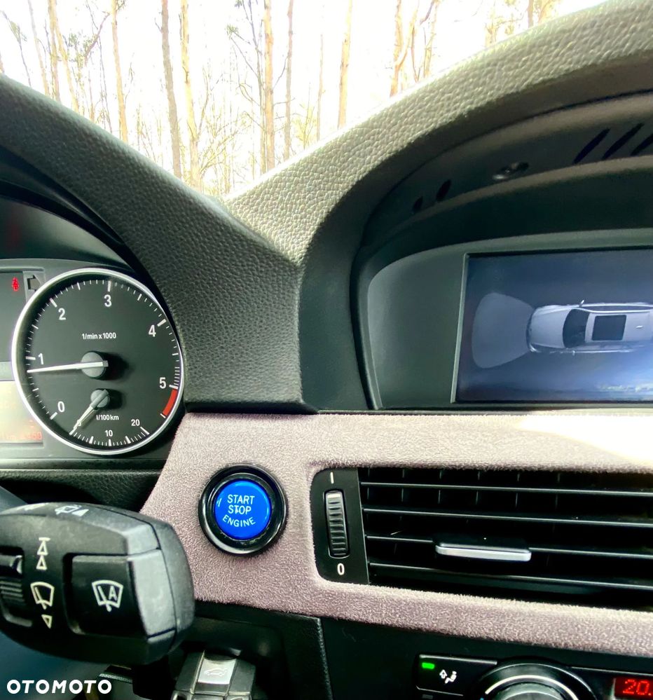 BMW Seria 3 318d DPF Edition Exclusive - 17