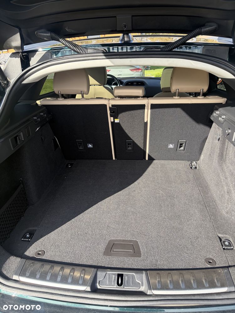 Jaguar F-Pace - 20