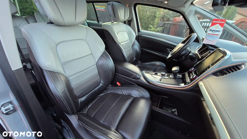 Renault Espace 1.6 dCi Energy Initiale Paris EDC 7os - 29